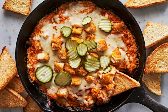 https://hips.hearstapps.com/hmg-prod/images/nashville-hot-chicken-dip-2-1673041469.jpg?crop=1.00xw:0.752xh;0,0.156xh&resize=640:*