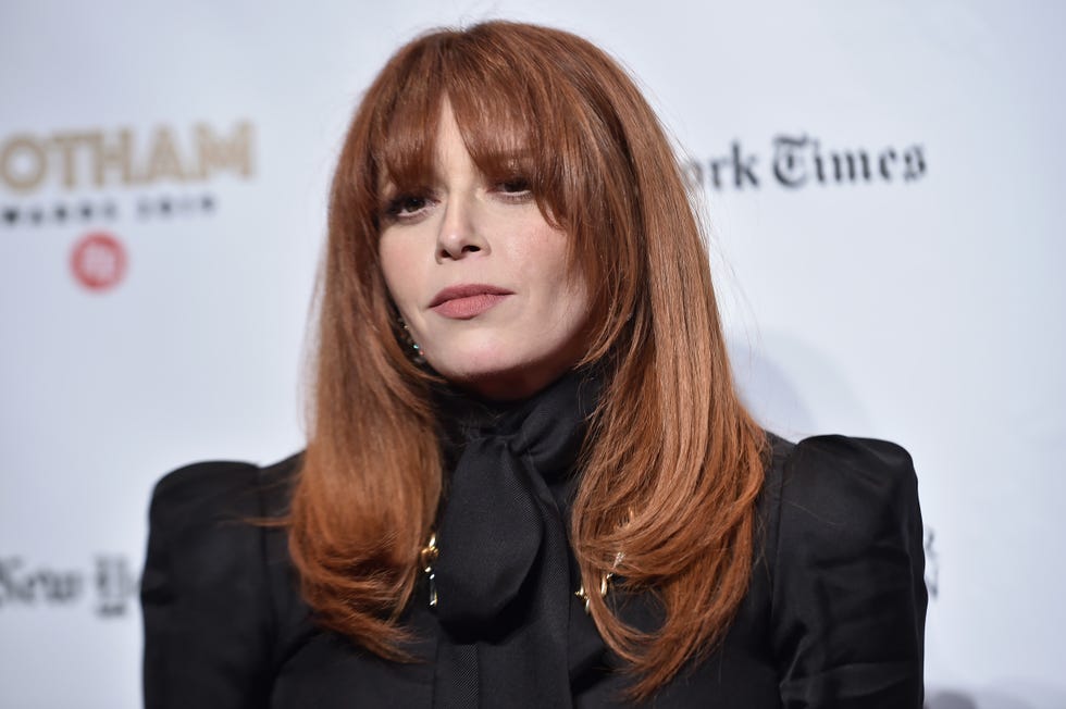 natasha lyonne   cinnamon brown hair