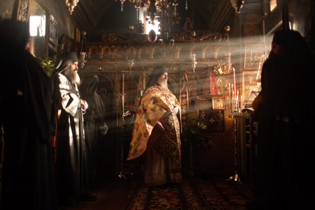 de orthodox christelijke priester pater chrisostomos op de berg athos in griekenland