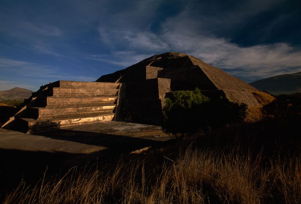De piramide van de maan een platform voor openbare rituelen en offers in Teotihuacan Mexico