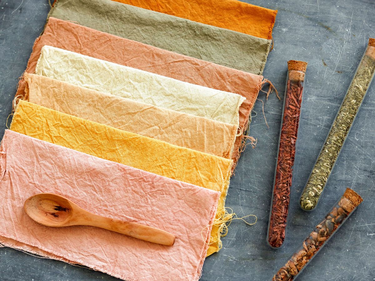 Prepare Natural Dyes To Colour Fabrics At Home