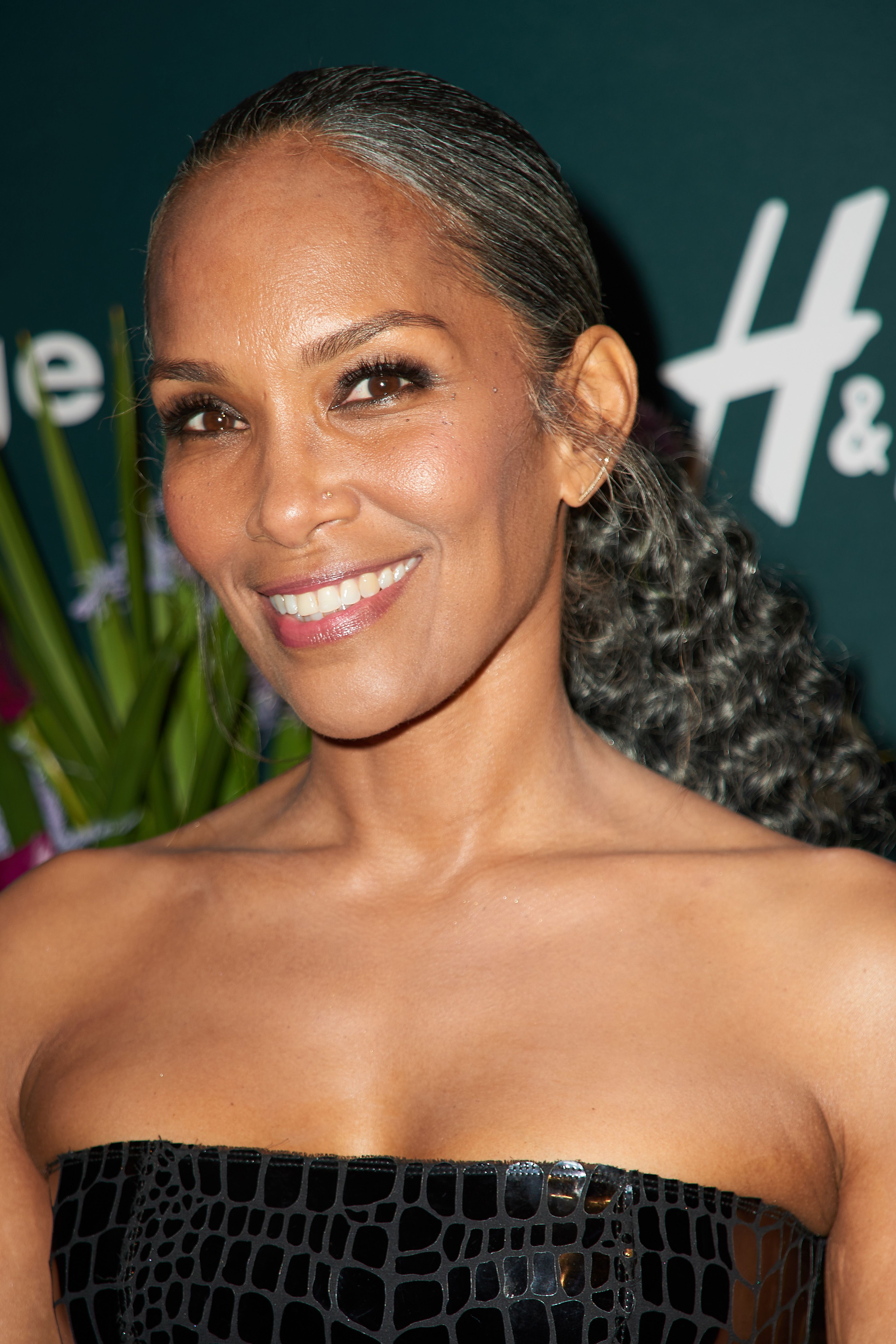 Beautiful 50 Year Old Black Woman   Natural Hairstyles Mara Brock Akil 1645132385 