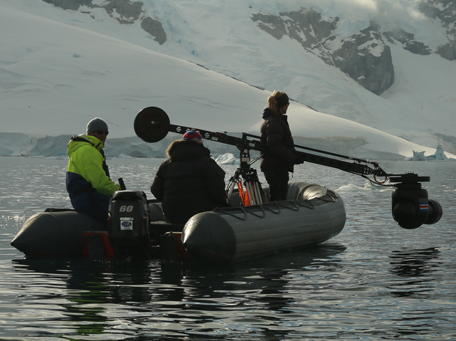 Ice, Glacial landform, Glacier, Snow, Recreation, Vehicle, Arctic, Inflatable boat, Ice cap, Fjord, 