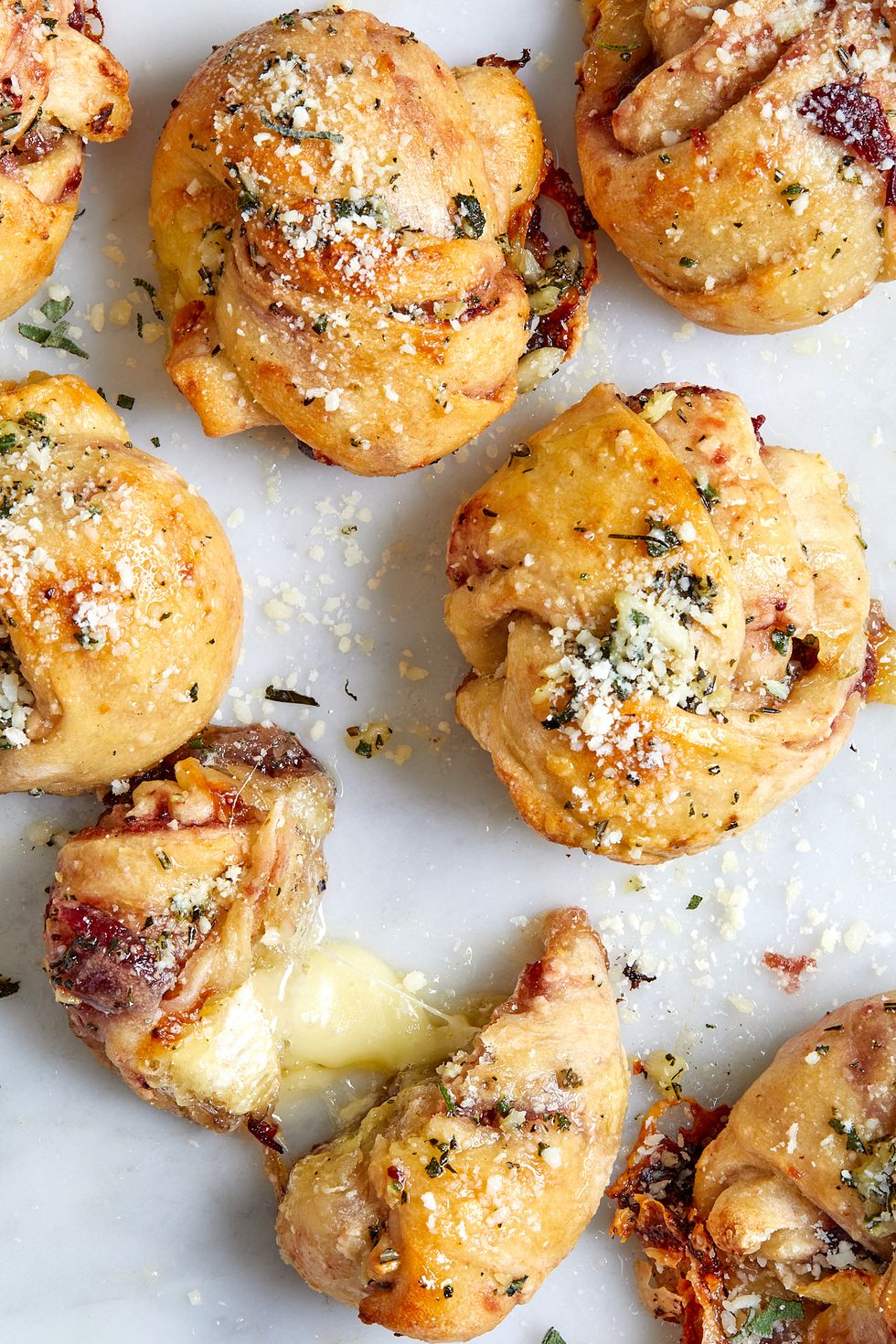garlic knots made with cranberry sauce