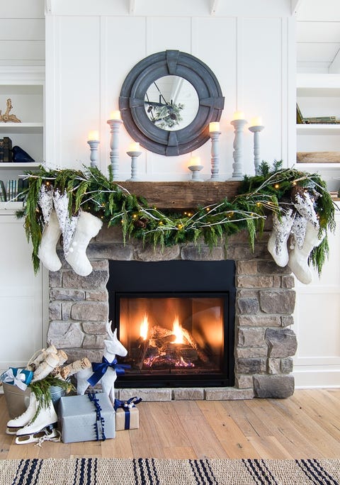 60 Christmas Mantel Decor Ideas to Upgrade Your Fireplace 2021