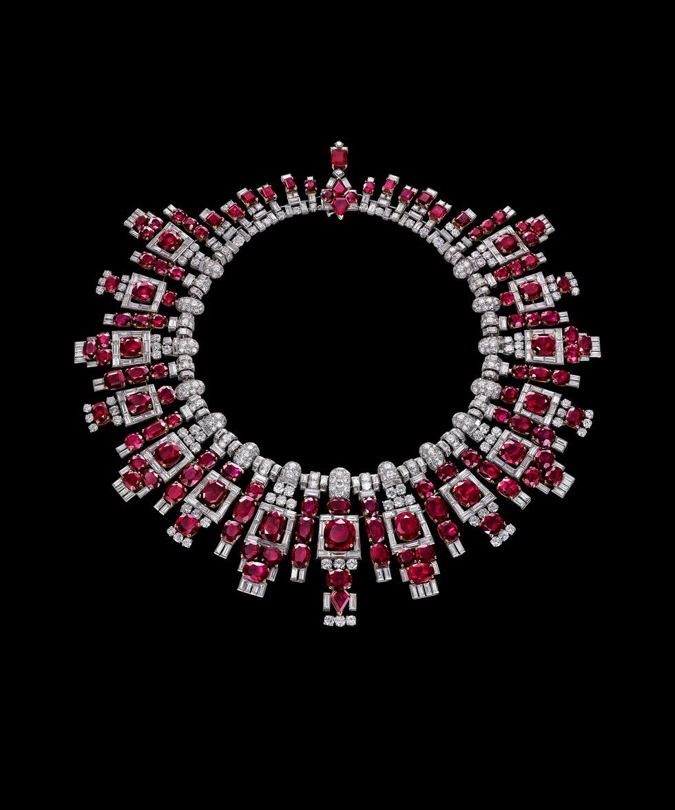 Cartier Shows off Famous Jewels Together at the Tokyo Art Center