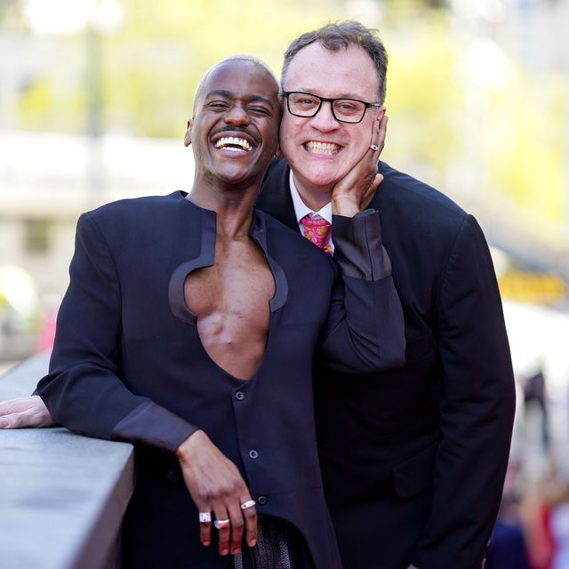 Doctor Who Star Ncuti Gatwa και Showrunner Russell T Davies Hug and Smile at the Baftas