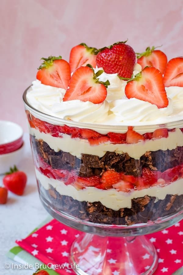 50 Easy Trifle Recipes to Serve Your Guests