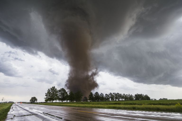 a tornado that hit nebraska on june 20, 2011