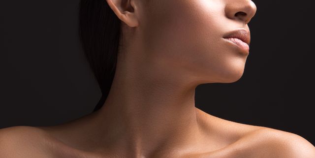 Skin tightening for the delicate neck, décolletage and bust area