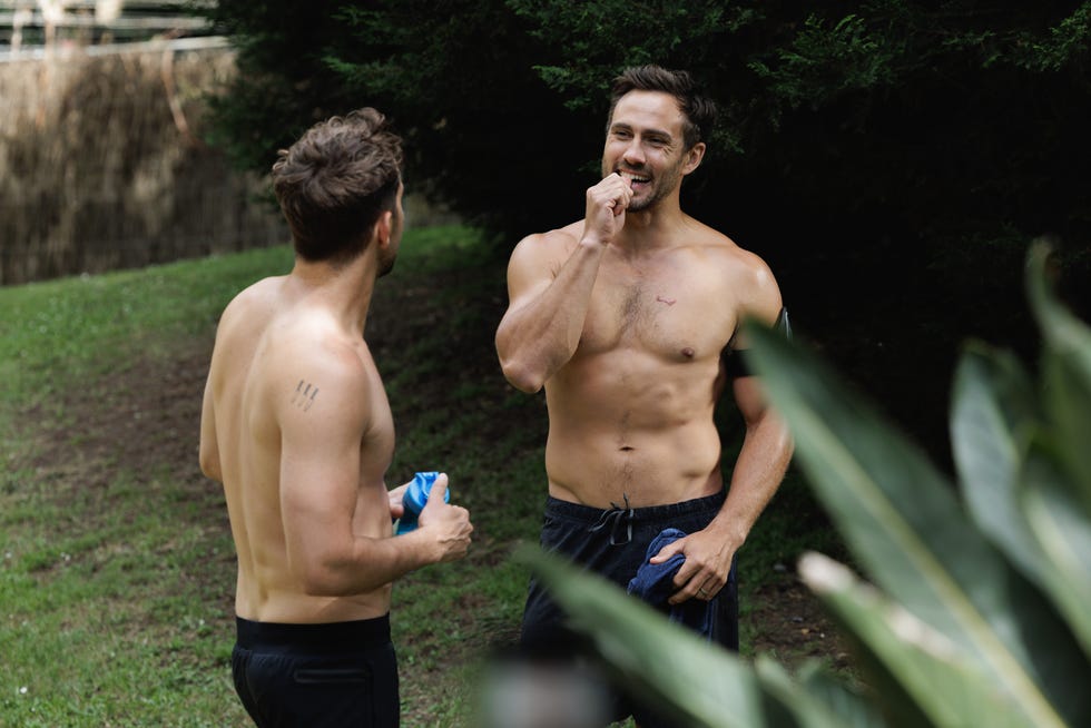 rhett norman and aaron brennan in neighbours