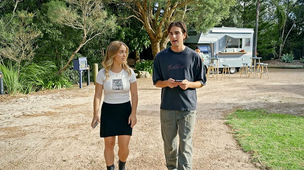 holly hoyland and max ramsay in neighbours