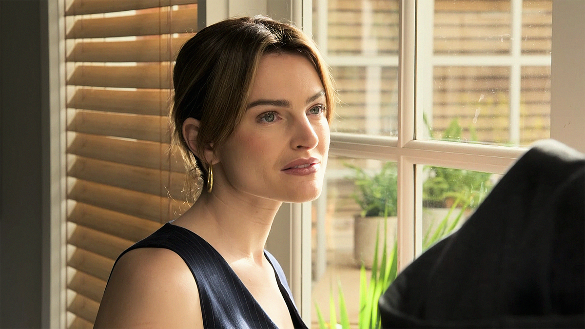 Neighbours 9160 spoilers Nicolette fights for Yaz