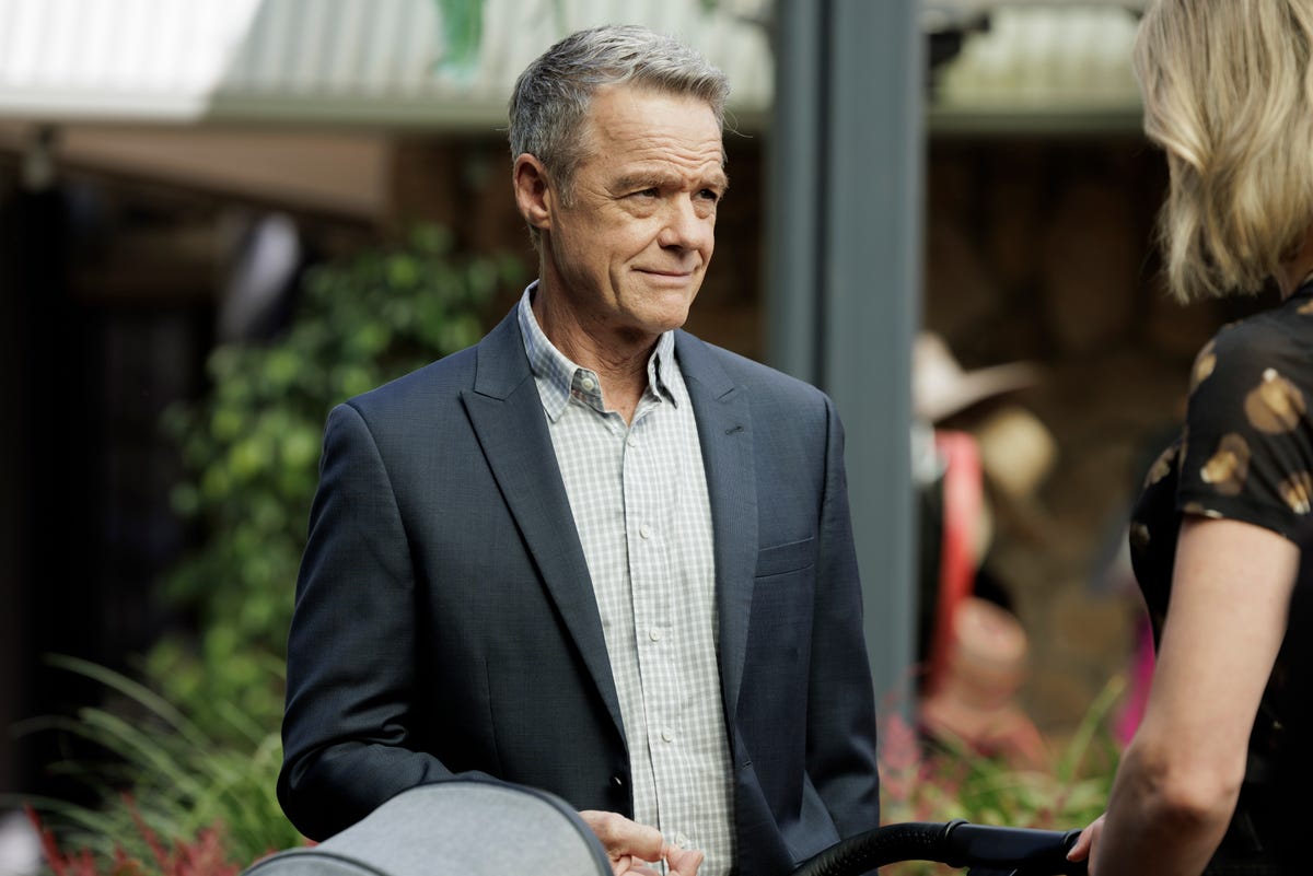preview for Neighbours Soap Scoop! Andrew receives a warning