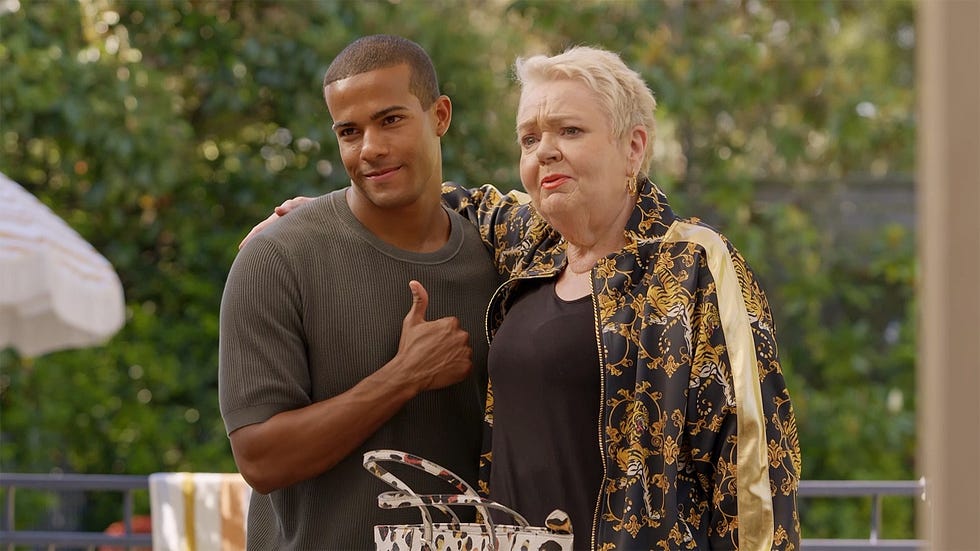 taye obasi and vera punt in neighbours
