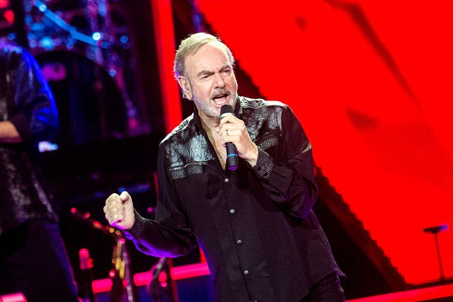 How old is Neil Diamond, what's his net worth, who's his wife and