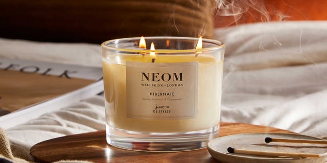 neom autumn candle hibernate