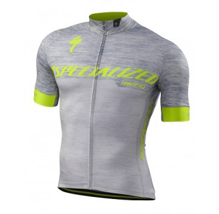 Sportswear, Jersey, Clothing, Sleeve, Green, T-shirt, Active shirt, Outerwear, Bicycle jersey, Top, 