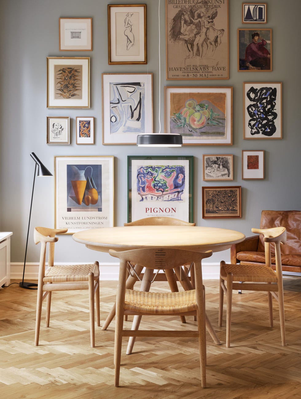 gallery wall