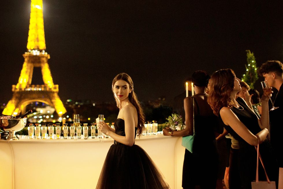 【追劇抓重點】莉莉柯林斯《艾蜜莉在巴黎》5大亮點！影集版《穿著prada的惡魔》揭開時尚圈秘密