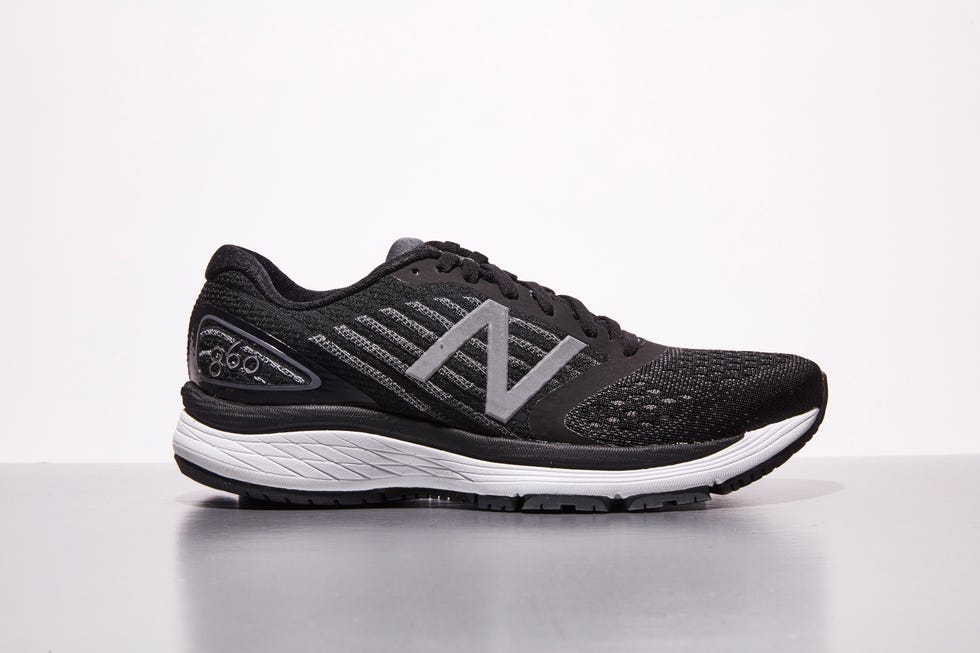 New Balance 860