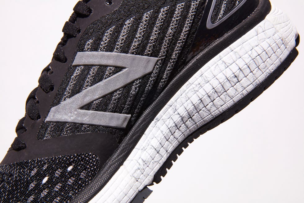 New Balance 860