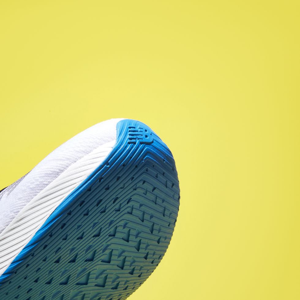 New Balance FuelCell TC | Carbon-fiber running shoe