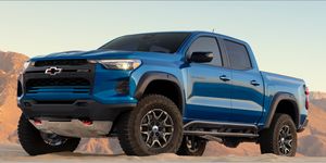 2023 chevy colorado zr2 and toyota tacoma trail edition