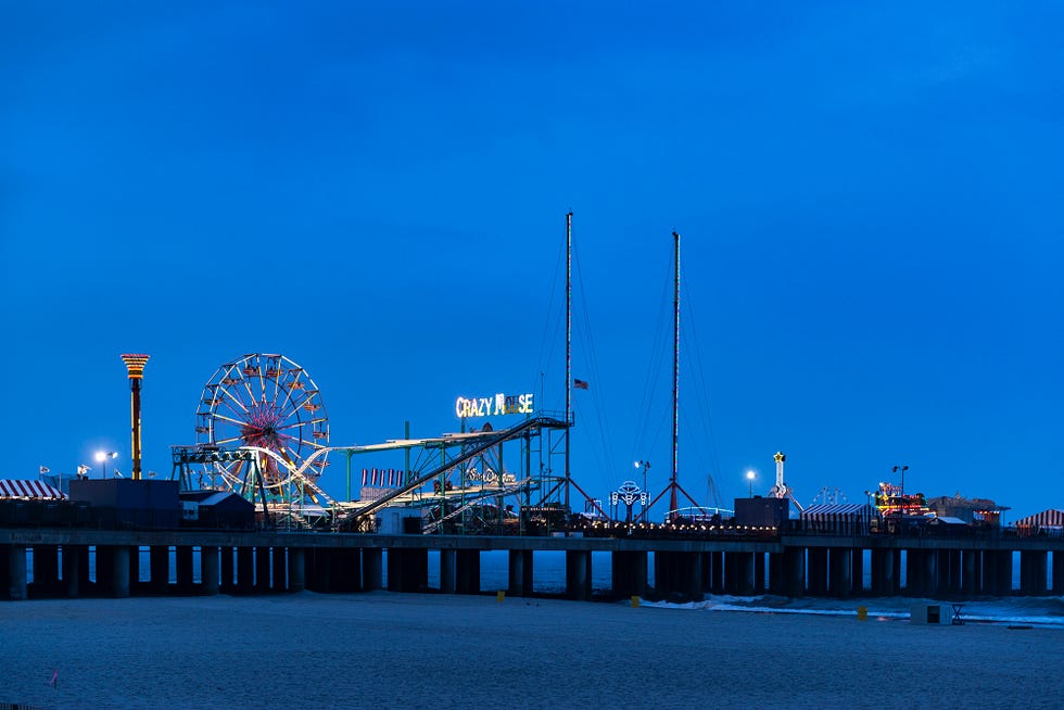 First Amusement Pier Built Over The Ocean Was In Atlantic City NJ