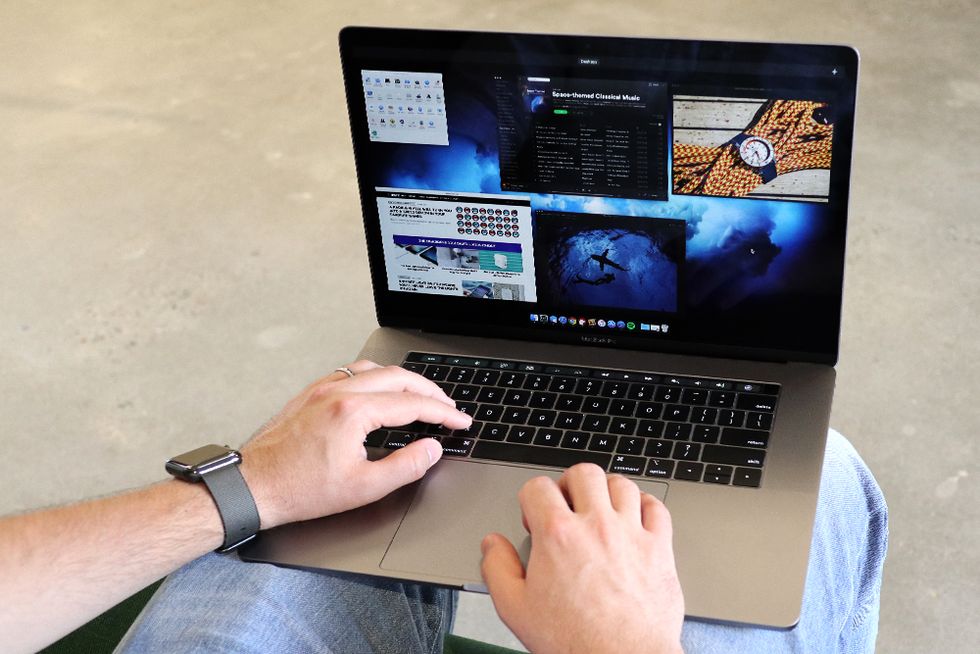 MacBook Pro multitasking
