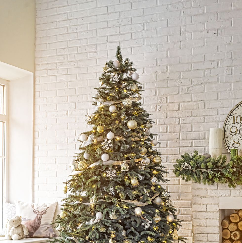 new year, decorated christmas tree, christmas , cozy home interior