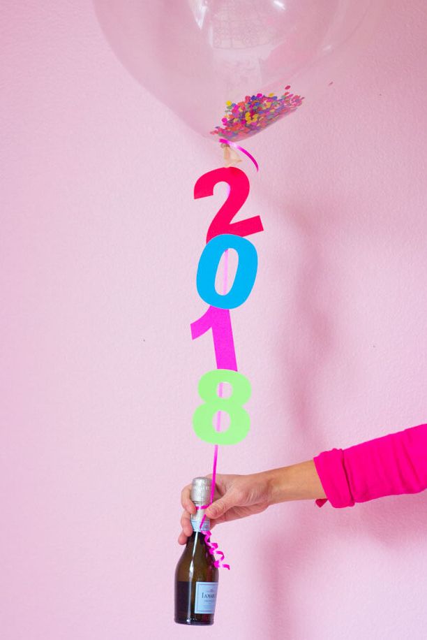 DIY New Year's Eve Balloons