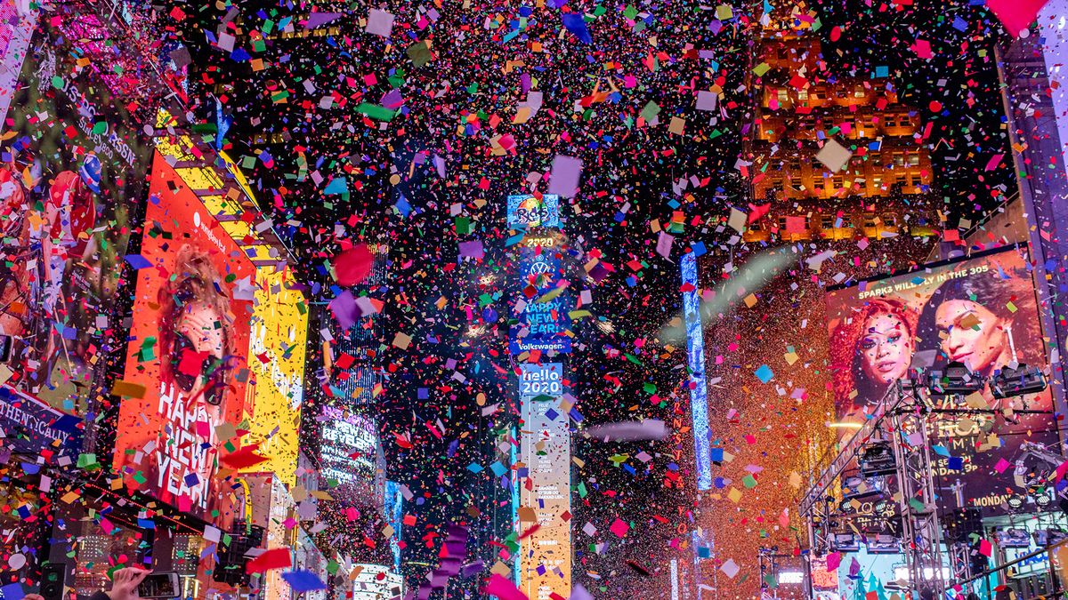 How To Watch The Ball Drop In Times Square On New Years Eve 2022