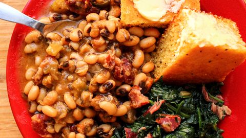 preview for Eat New Year's Black Eyed Peas For Good Luck Every Day!