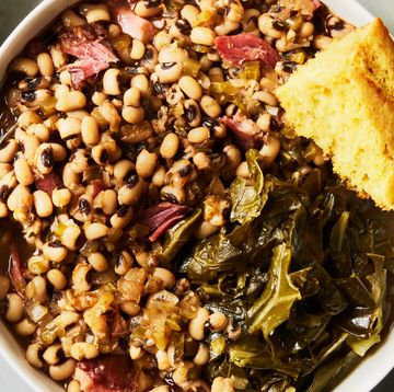new year's style black eyed peas with pork neck bones and collard greens served with corn bread