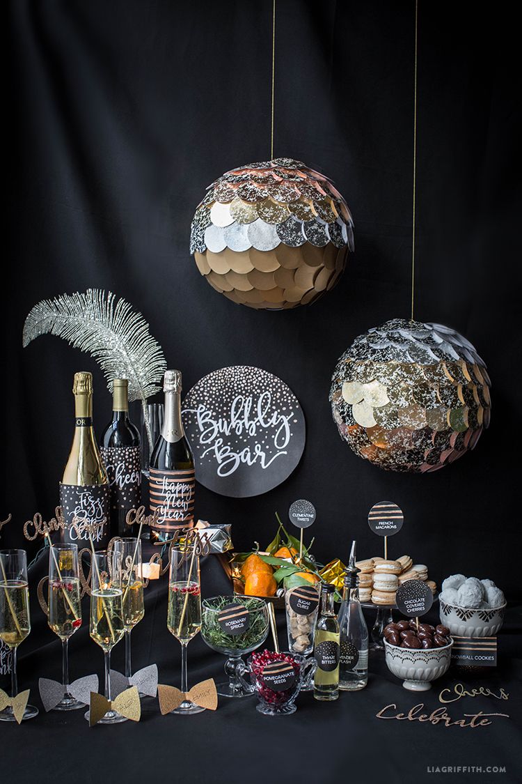 How to Host a Chic New Year's Eve Party