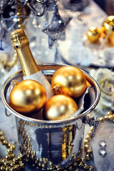 new years eve party theme champagne