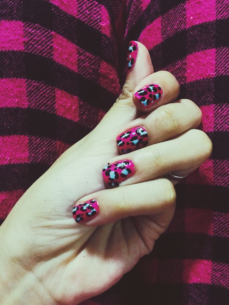100+ New Epic Christmas Nail Designs To Try This Year