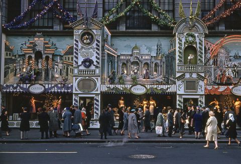saks fifth avenue display, christmas 1960