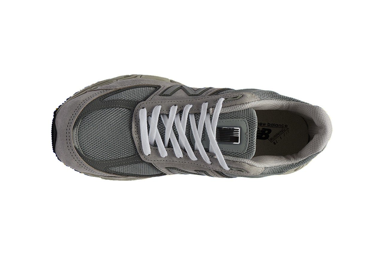 Footwear, Shoe, Sneakers, Outdoor shoe, Athletic shoe, Beige, Cross training shoe, Sportswear, Hiking boot, Nike free, 