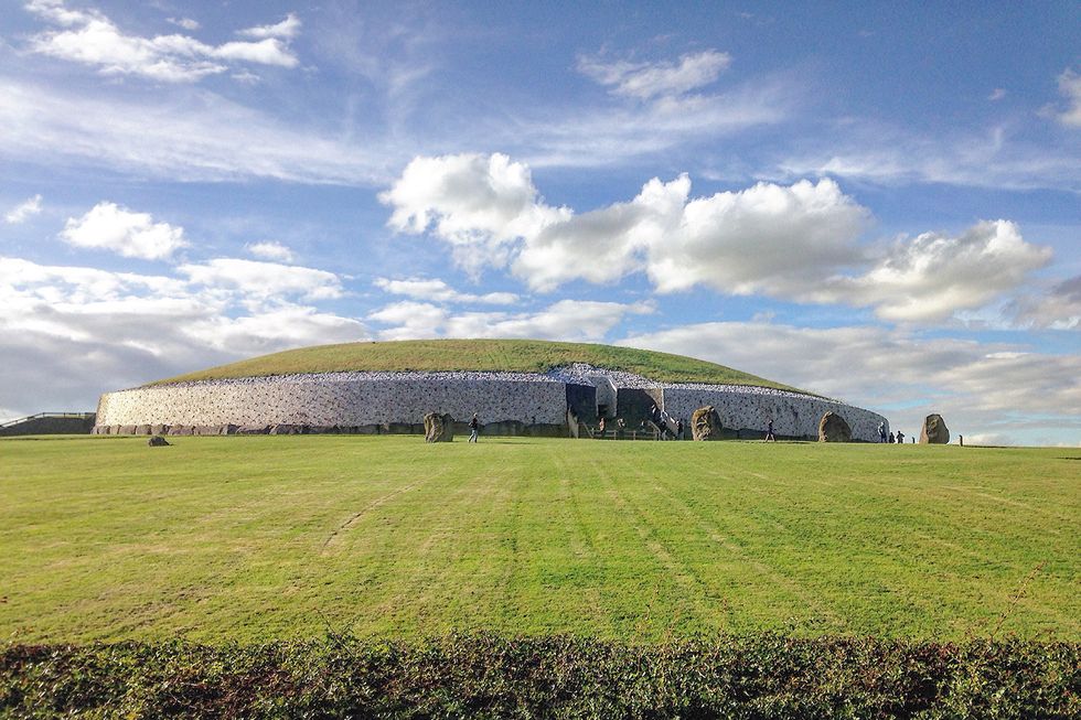 Newgrange burial mound Bru na Boinne Ireland
