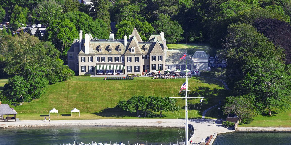 Beautiful yacht clubs in New England