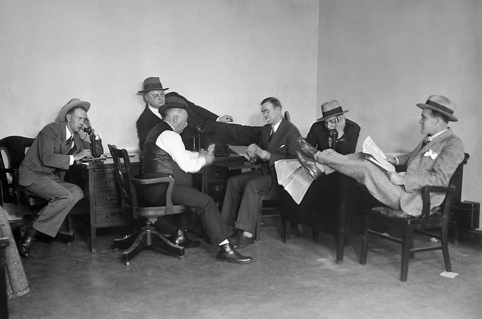 newsroom scene in chicago, ca 1930