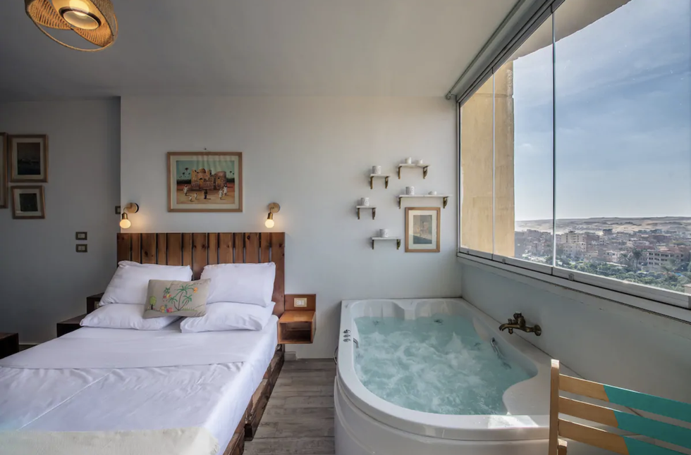 bed and jacuzzi