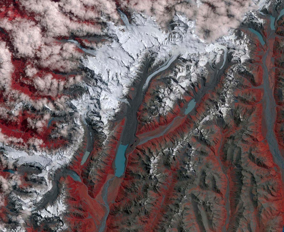 New Zealand has more than three thousand glaciers