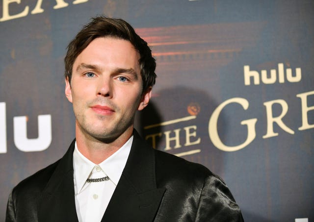 Nicholas Hoult fans are thirsty for his topless birthday photo