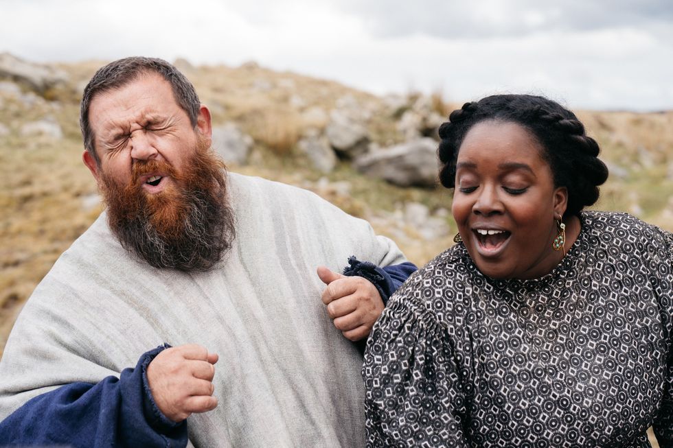 nick frost, lolly adefope, aprovéchalos