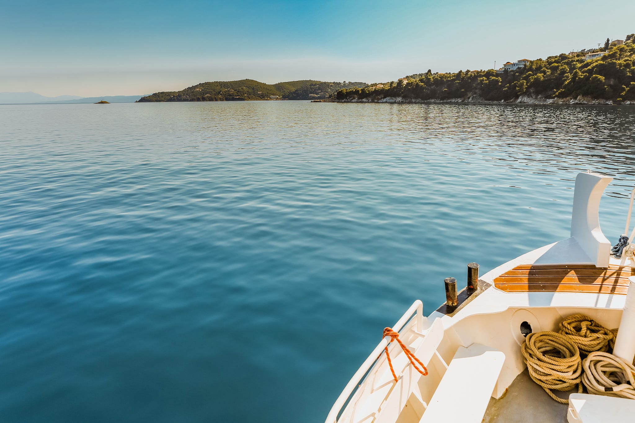 Water transportation, Water, Sky, Sea, Blue, Boat, Yacht, Boating, Ocean, Vehicle, 