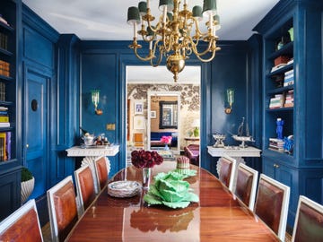 el color azul cósmico combina con diez tonos de azul perfectos para decorar