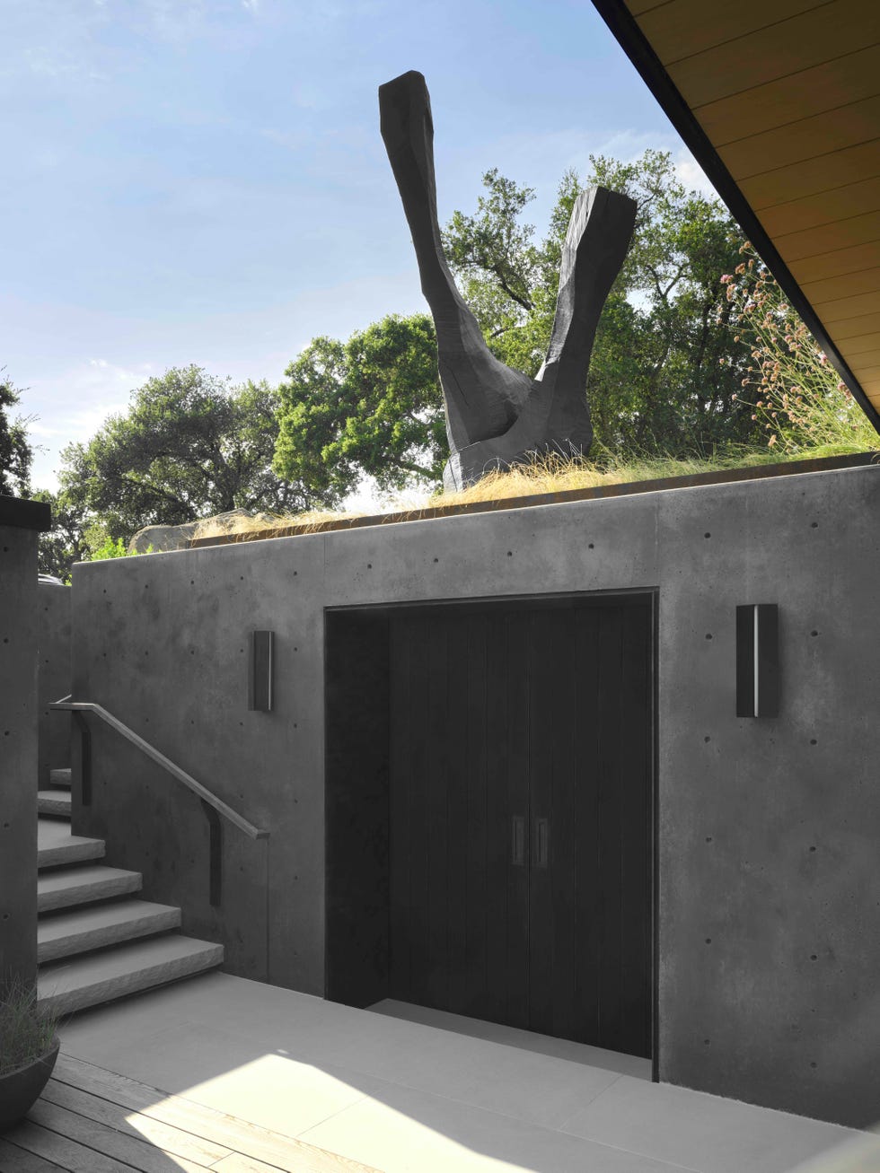 nicole hollis napa house bronze sculpture in garden